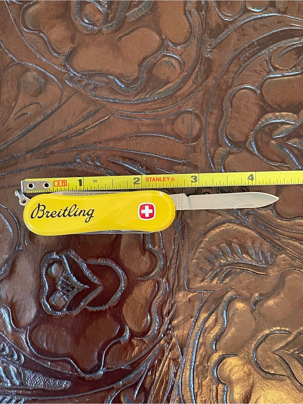 Breitling Yellow Swiss Multi-Tool Pocket Knife - Picture 12 of 14